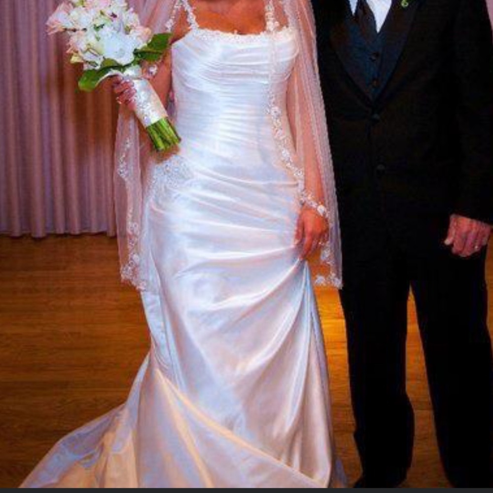 Essence of Australia Wedding Gown